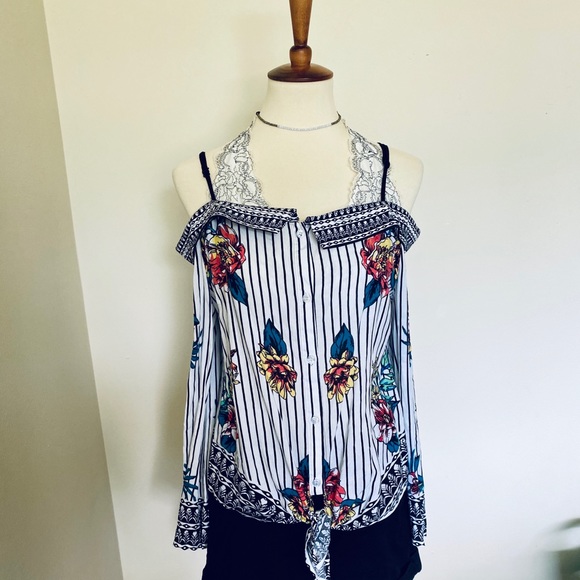Flying Tomato Cold Shoulder Striped Floral Tie Top - Picture 8 of 8